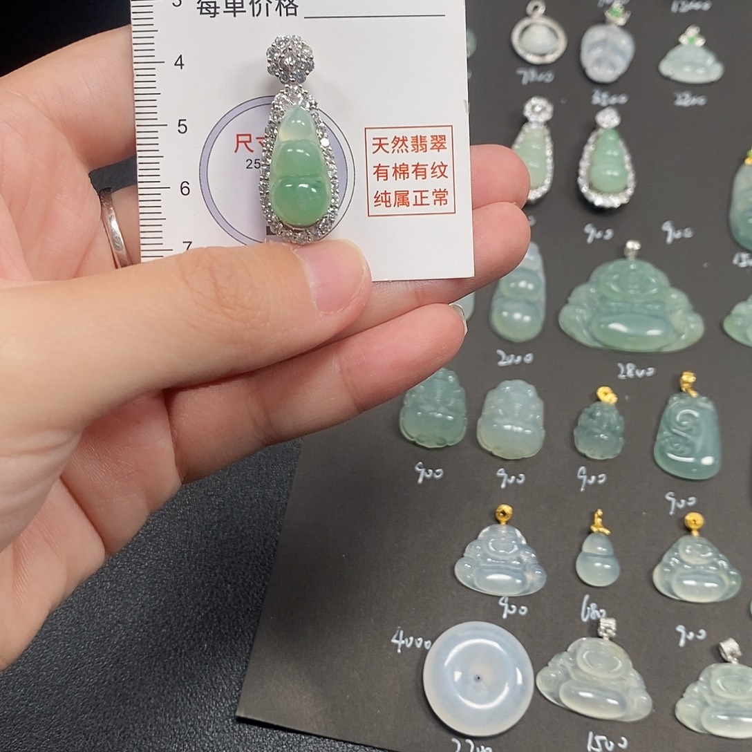 用***2翡翠银S925镶嵌颈饰