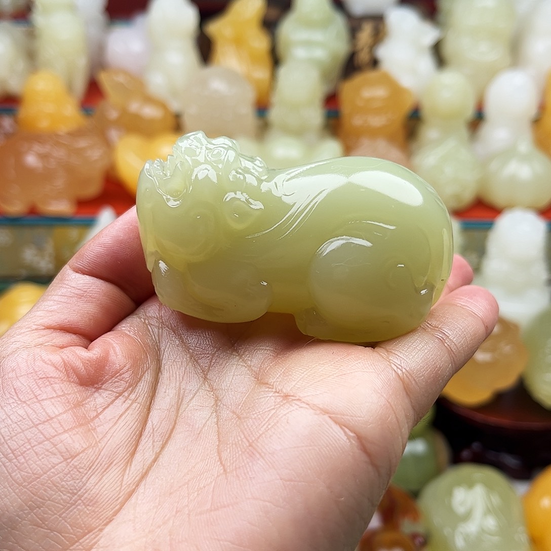 一***光石材貔貅手吧摆件