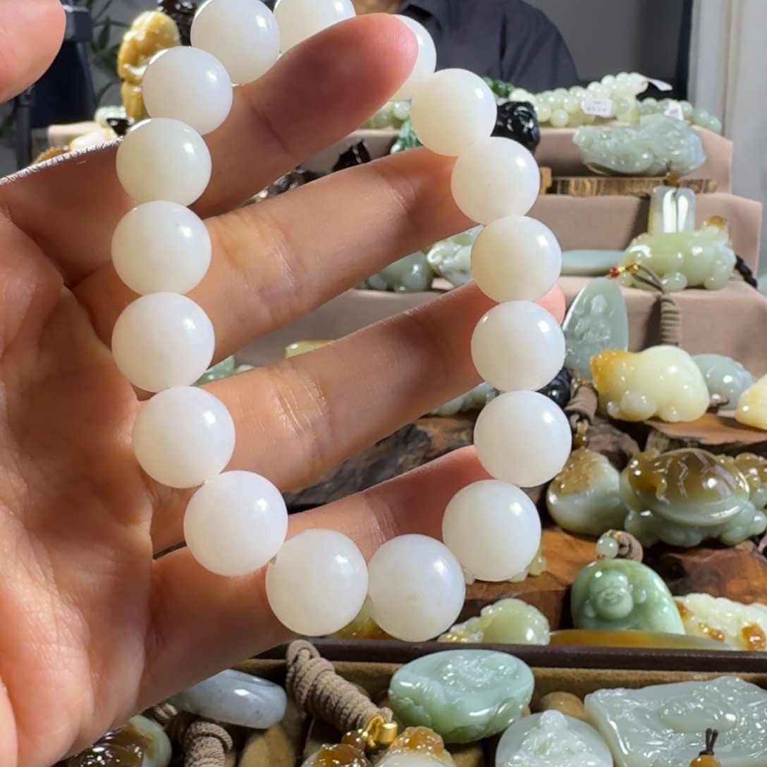 和田玉（糖玉）未镶嵌手链