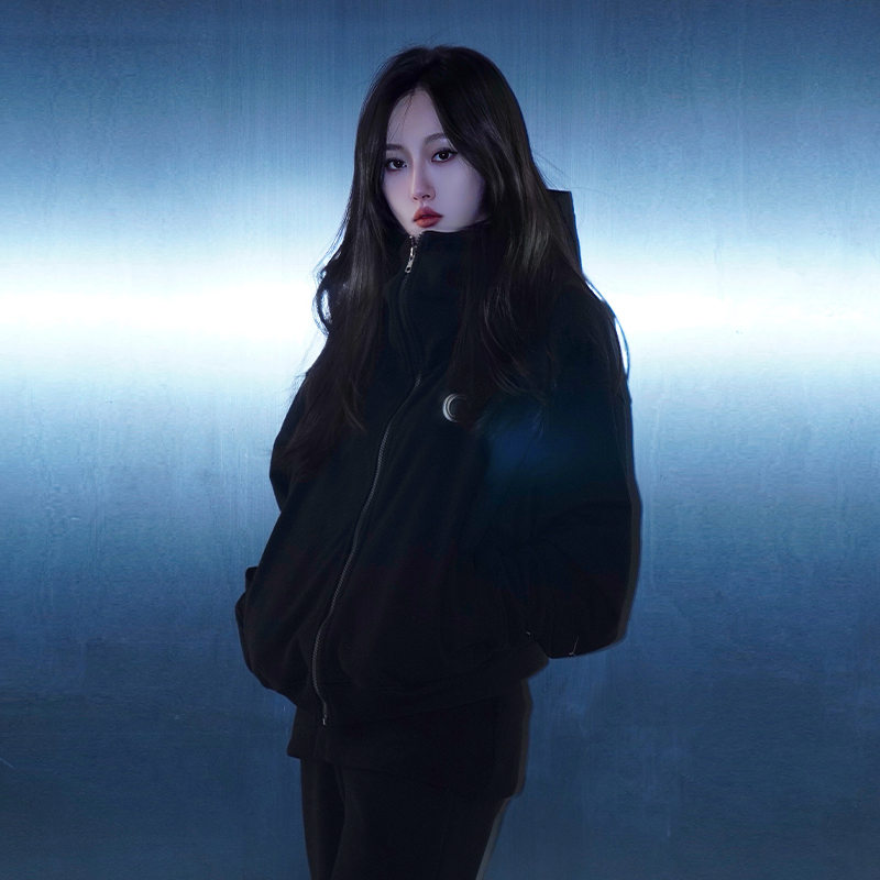 SoulSense反光环月短款潮牌舒适女圆领帽衫春季宽松显瘦连帽卫衣