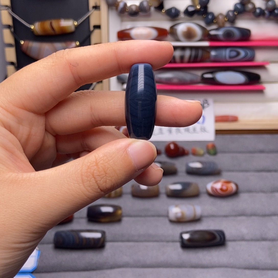 莲***澜玛瑙/玉髓合金颈饰