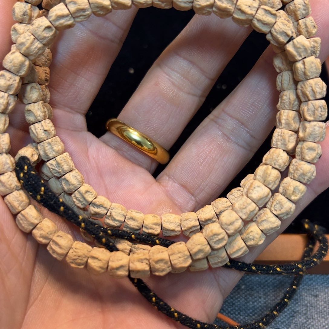 晖***笑柏香籽/百香籽吊坠