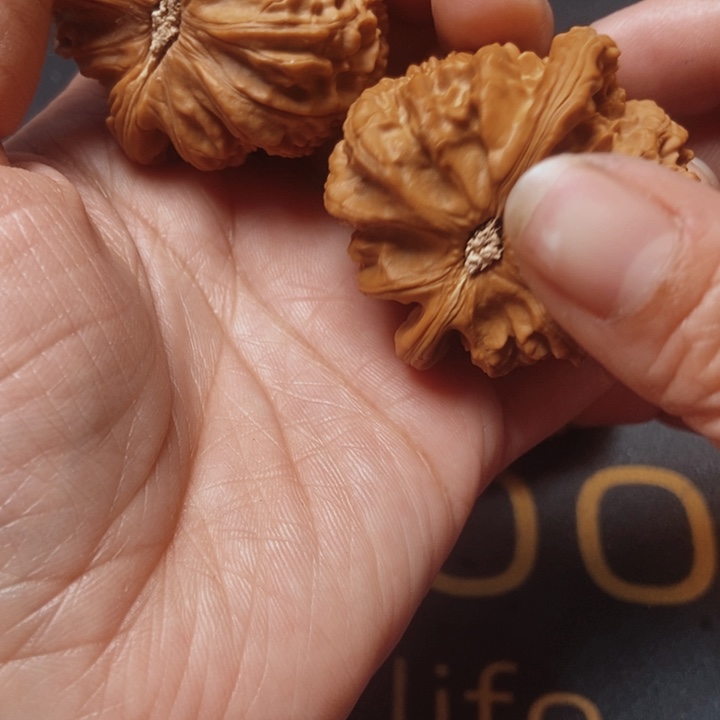 文玩核桃吊坠文玩56