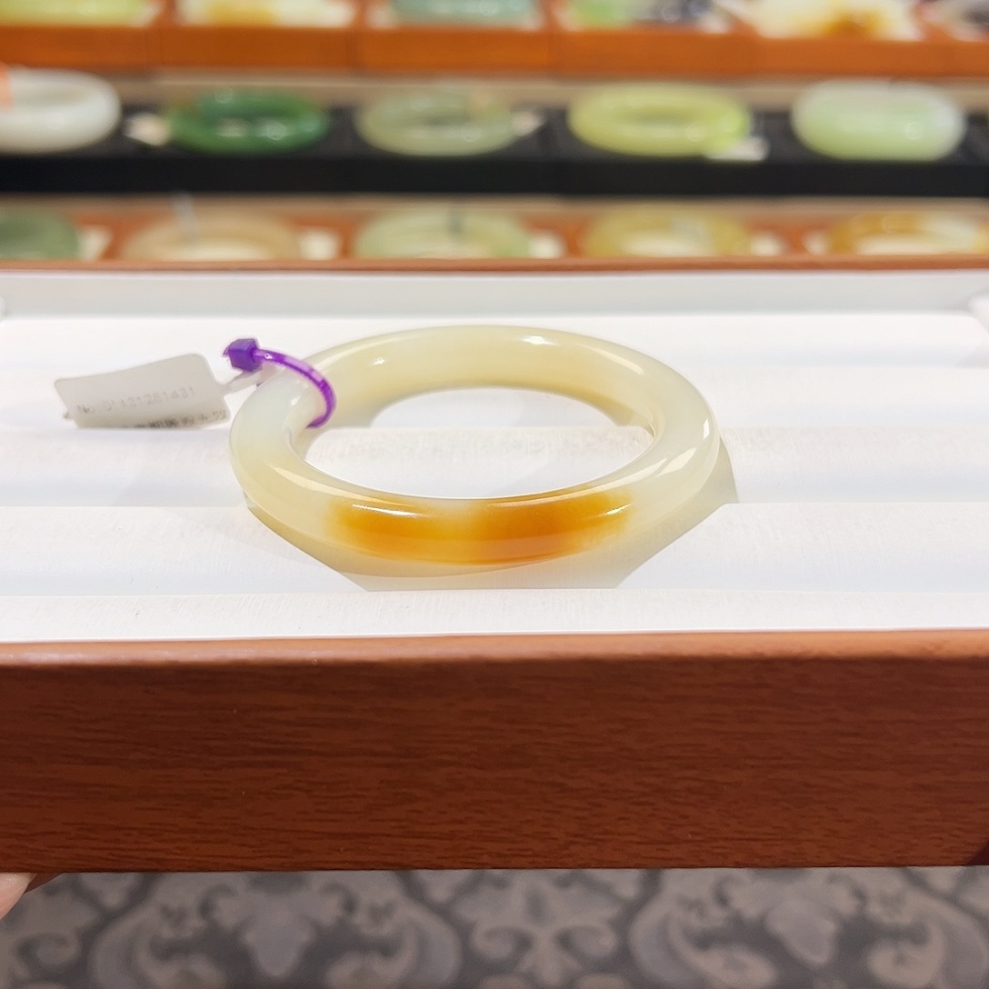 和田玉手镯未镶嵌  【糖白】