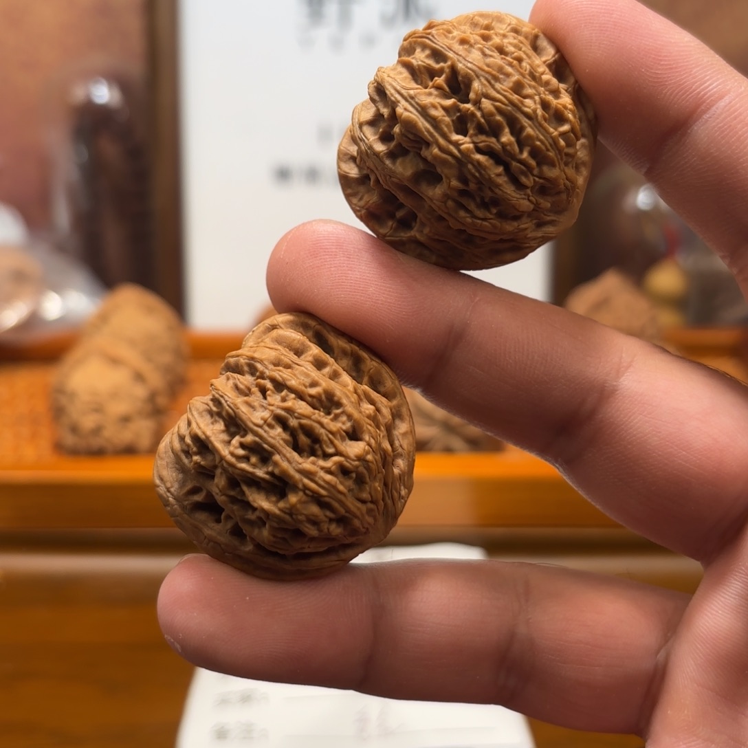 吊坠文玩核桃老款密纹Q6037