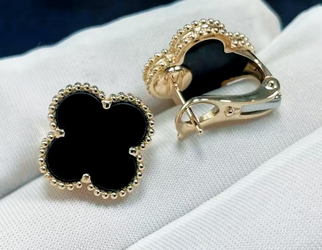 经典时尚百搭18K金镶嵌黑玛瑙四叶草耳拍（15mm）浅金色