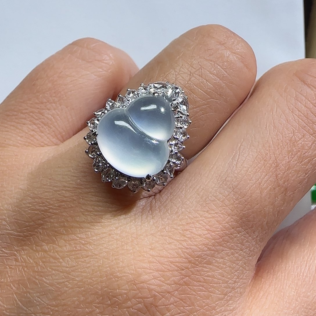 翡翠18K金镶嵌戒指葫芦戒指吊坠两用