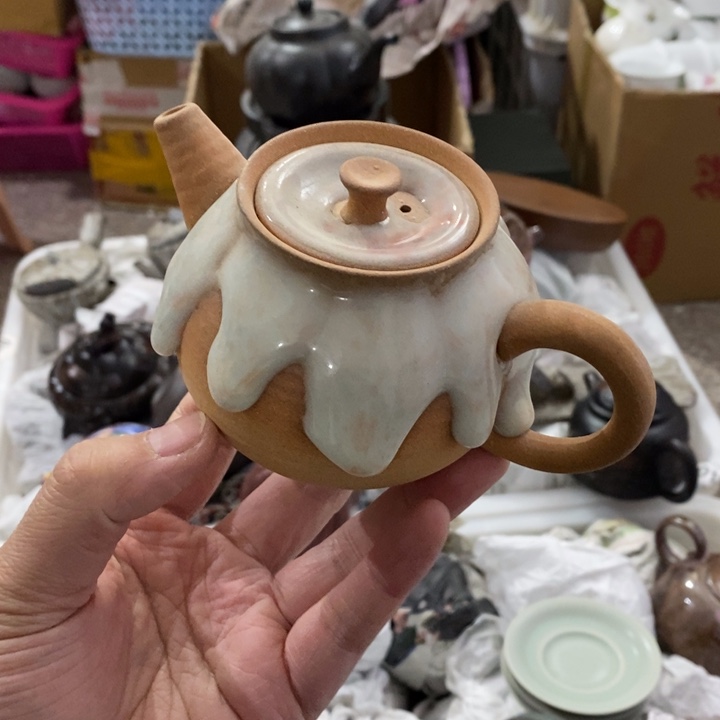 陶瓷艺术品及陶瓷壶