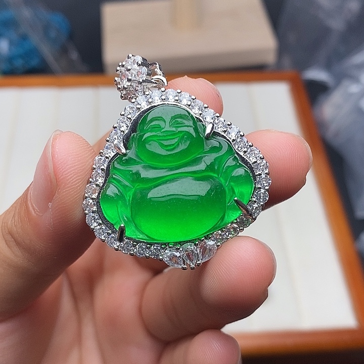 翡翠未镶嵌颈饰144手串