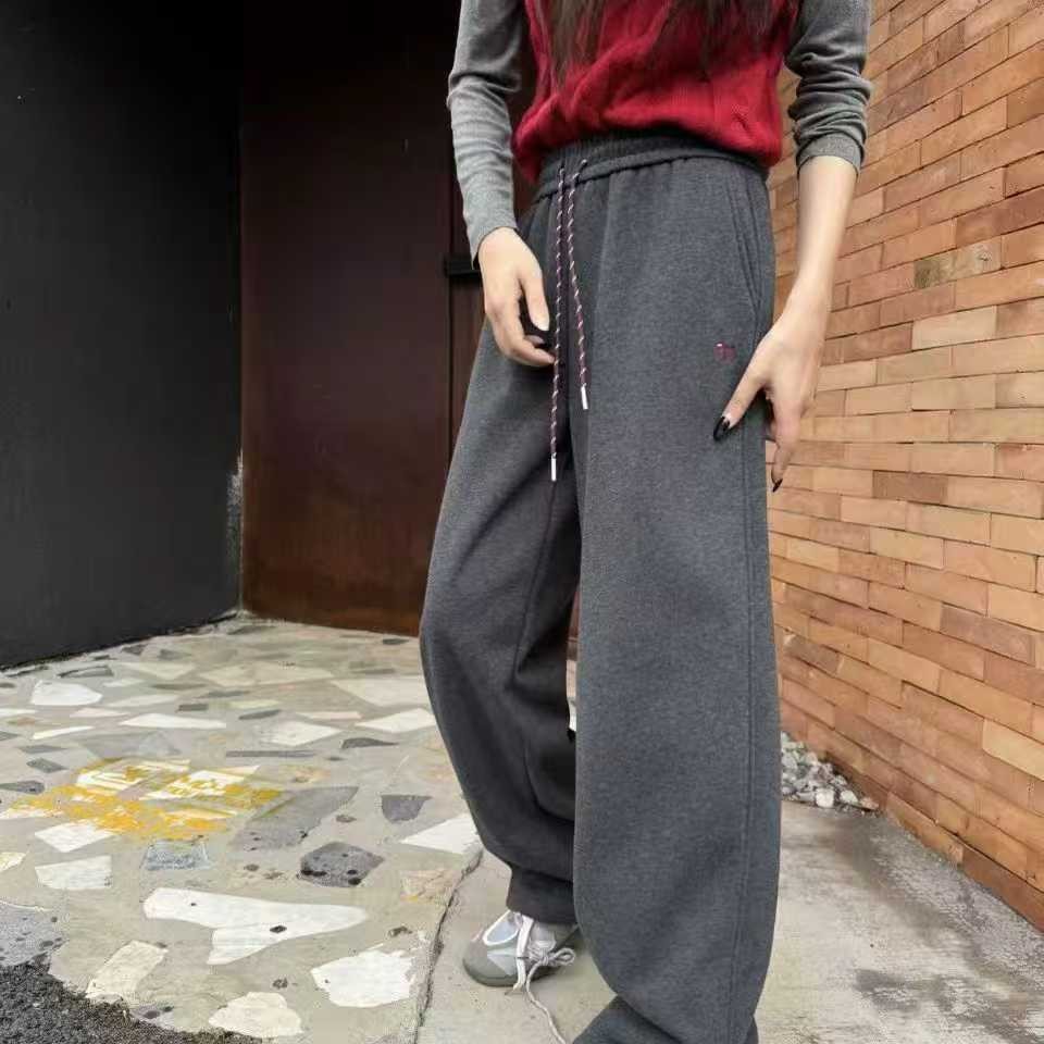 女士冬季加绒高腰显瘦弯刀阔腿休闲卫裤