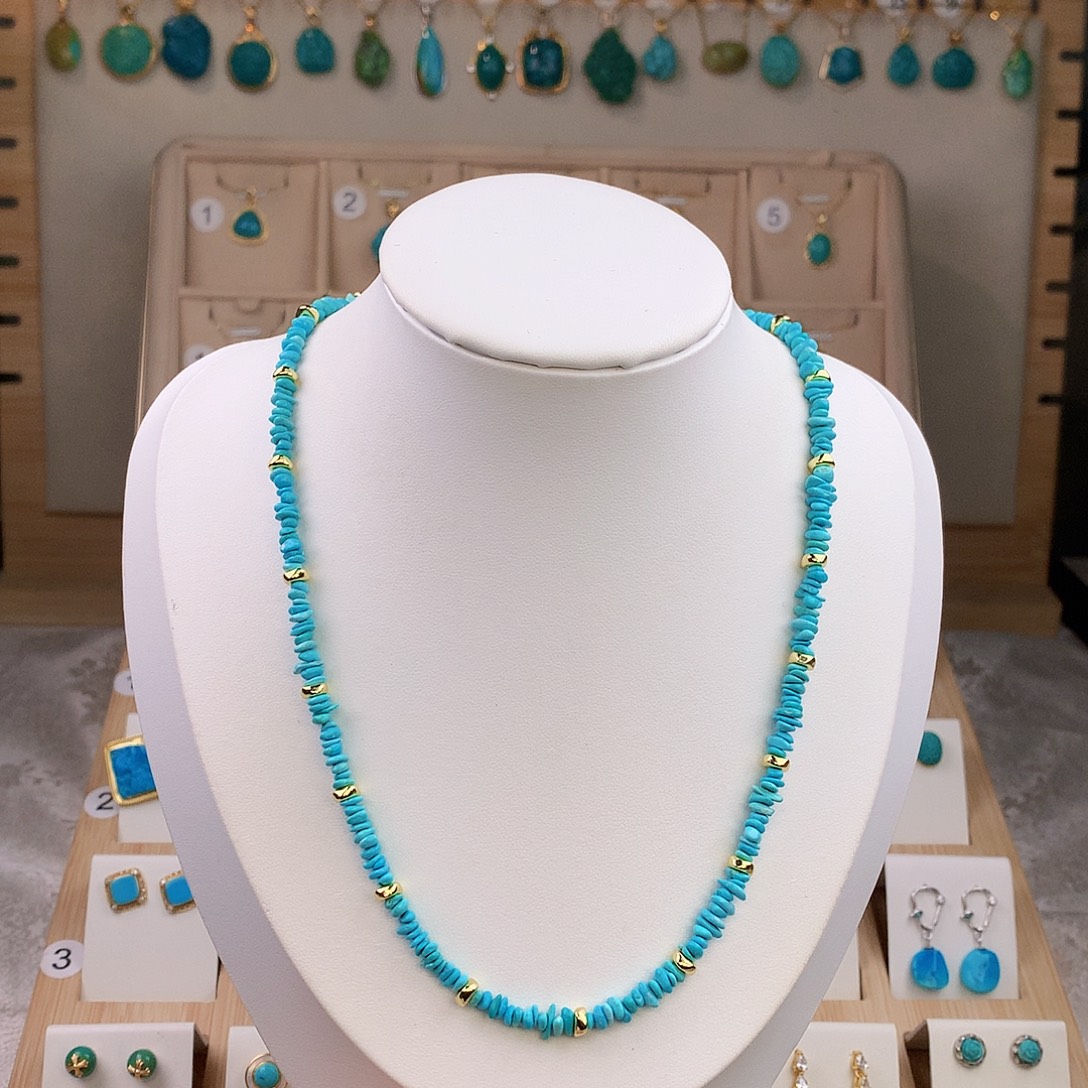 绿松石未镶嵌颈饰