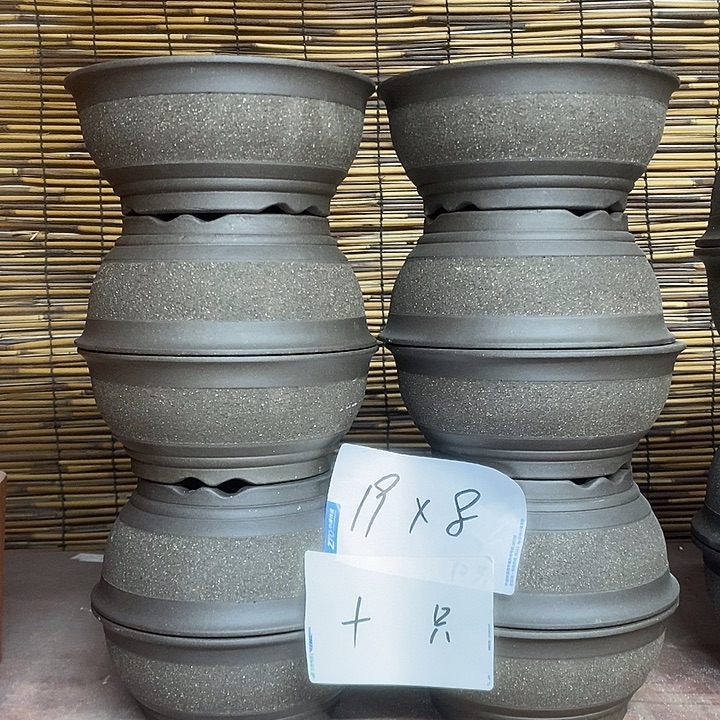 花盆紫砂我在外面
