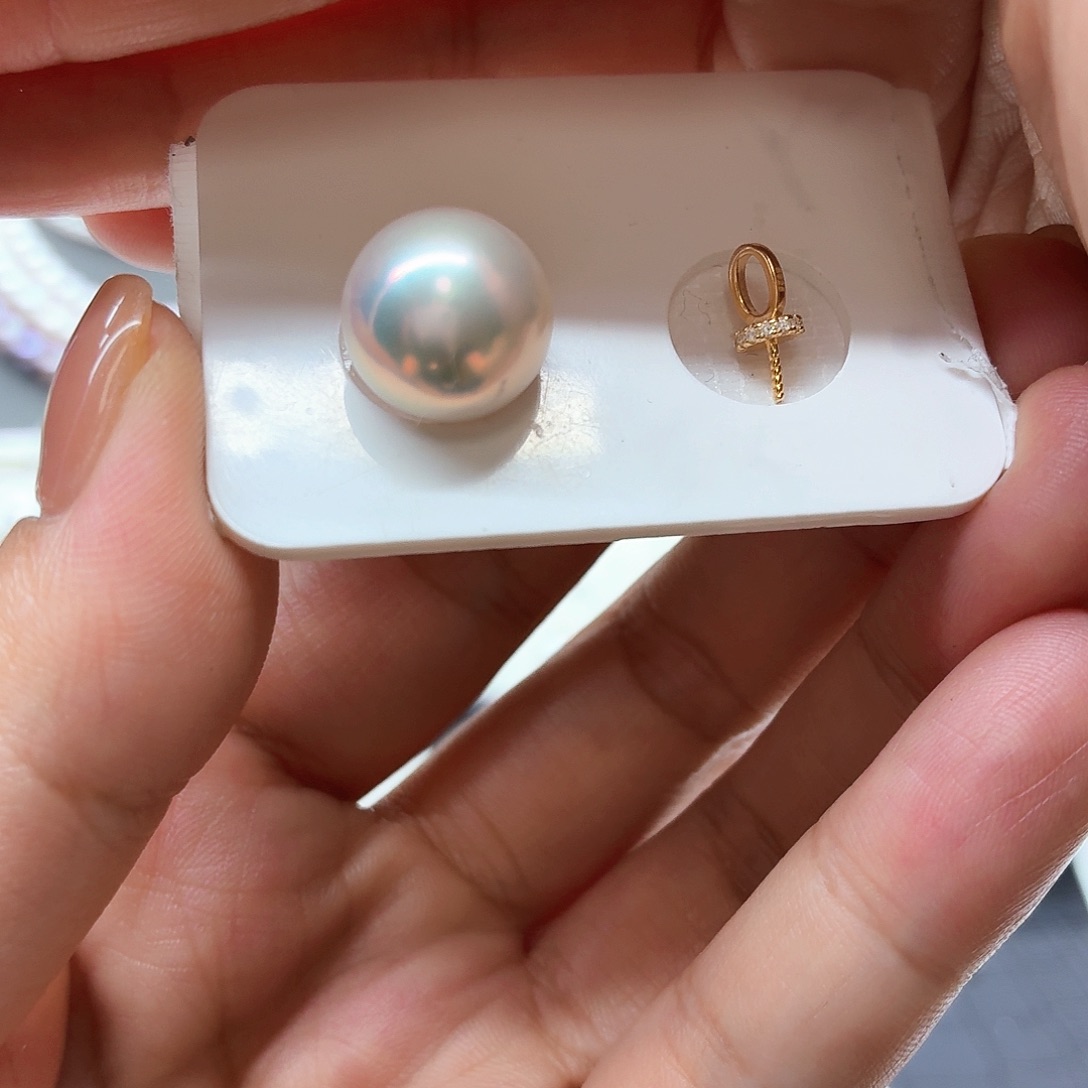 无非金属珍珠吊坠