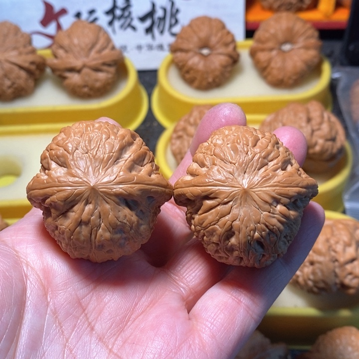 文玩核桃把件铁锤 精对 40 39