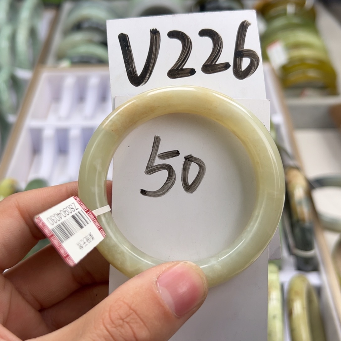 岫玉手镯未镶嵌天然岫玉