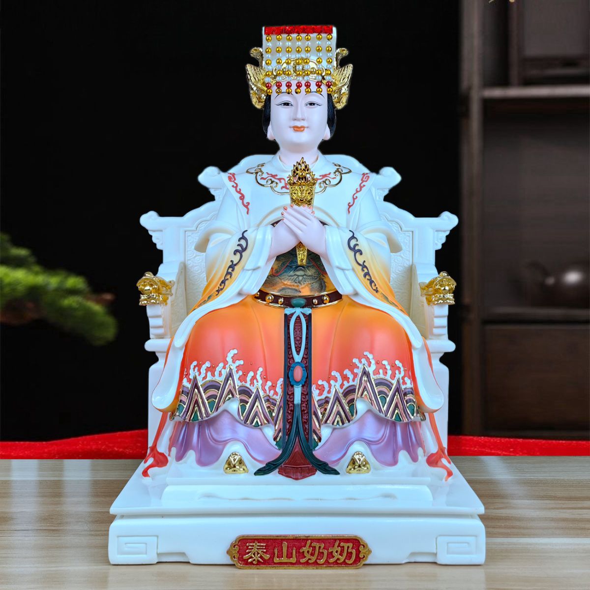 仿瓷妈祖娘娘雕像佛像供奉保平安财神爷招财摆件2025最新款