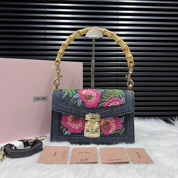 95新/谬谬/妃鱼/单肩包/市场价14800/250218LT0025