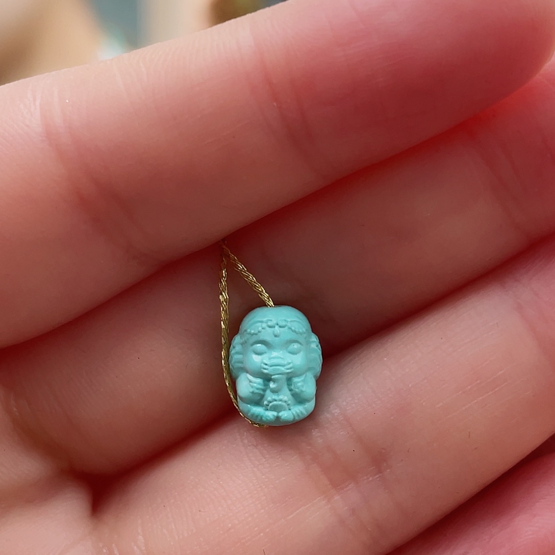 绿松石颈饰未镶嵌