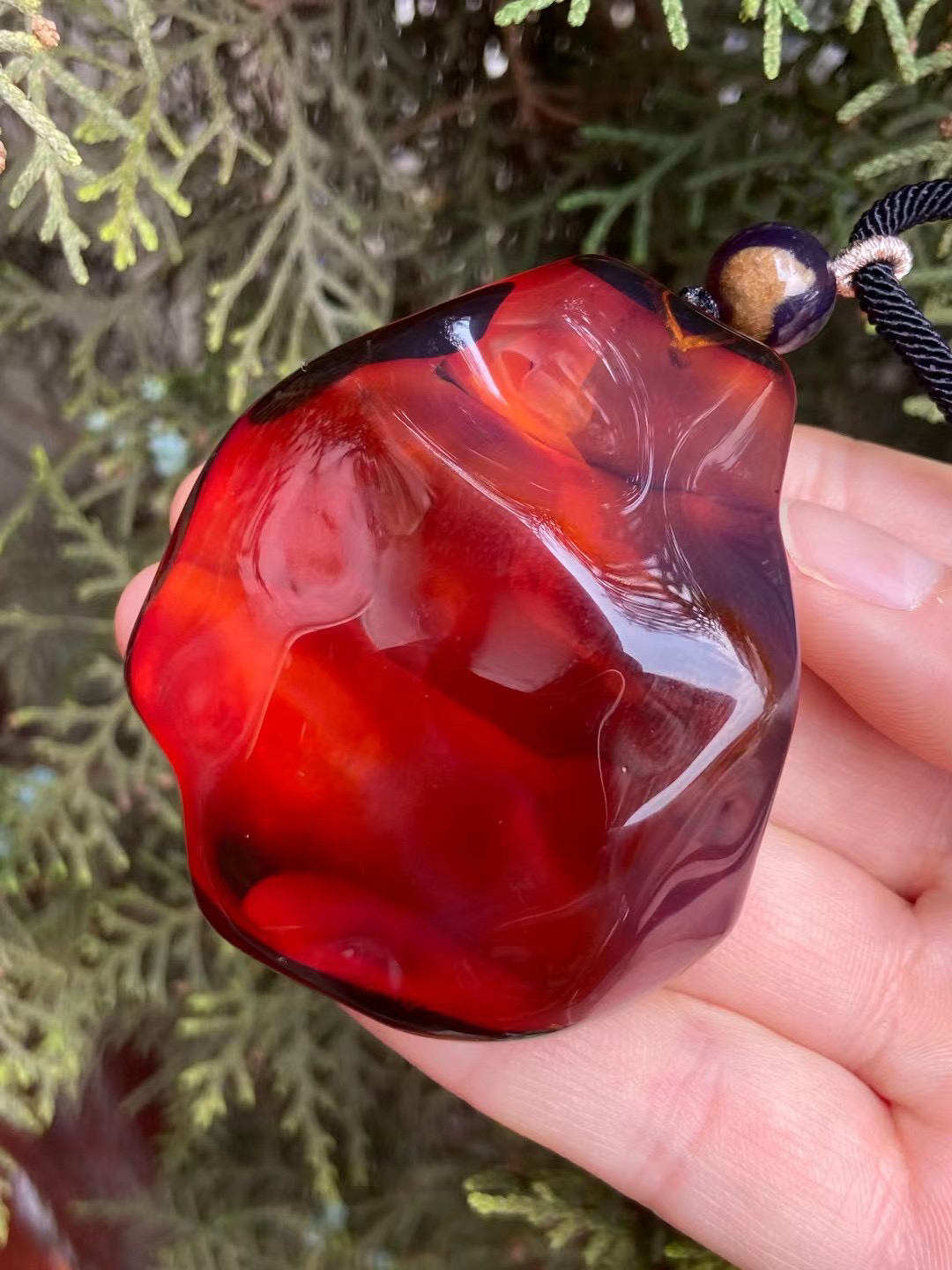 缅甸血珀随型吊坠，干放无杂裂，底色泛茶，重34.5克规zj+【春日珠宝】