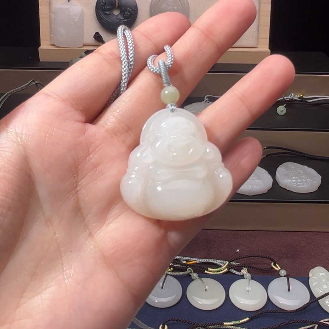 和田玉未镶嵌颈饰