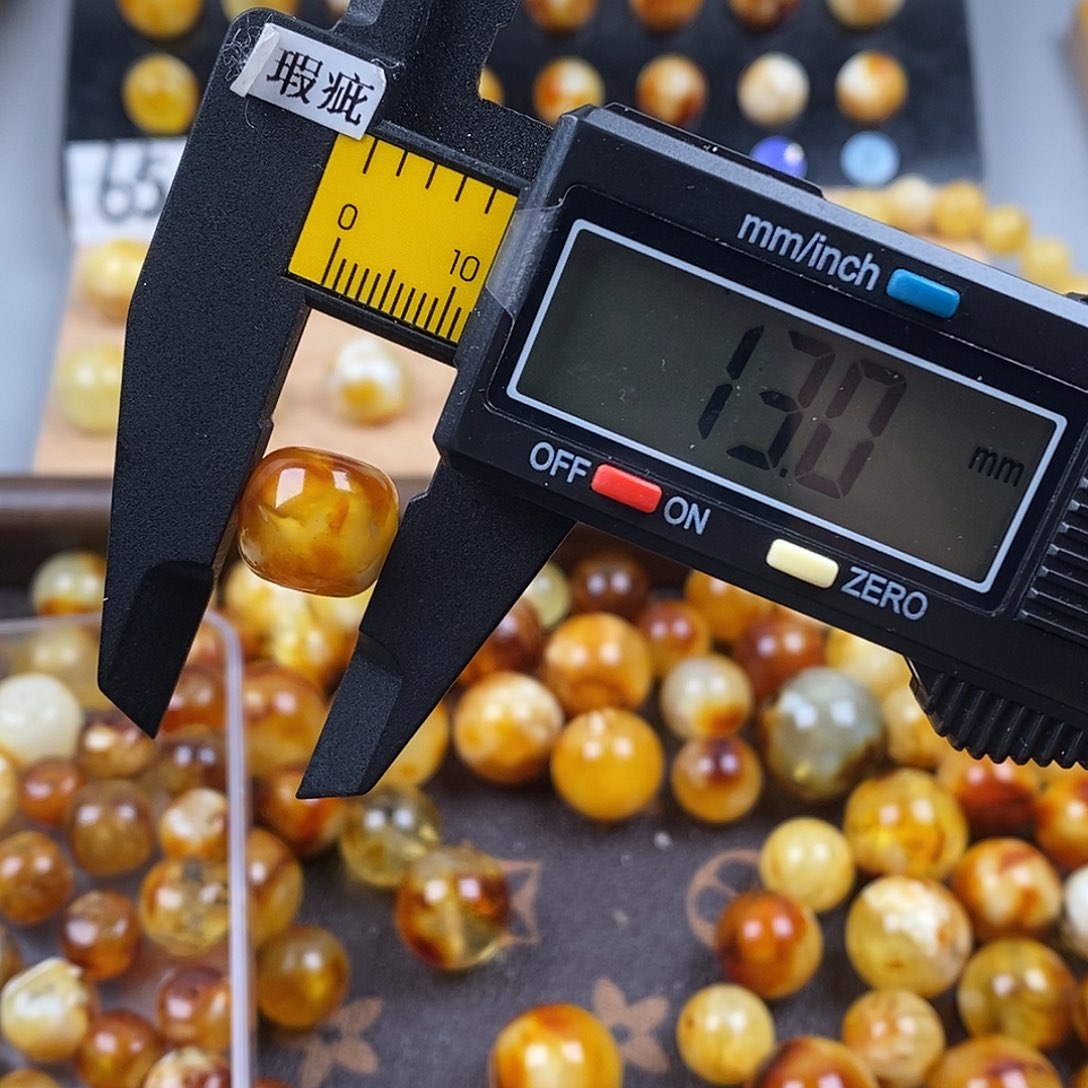 蜜蜡未镶嵌珠宝奇石蜜蜡