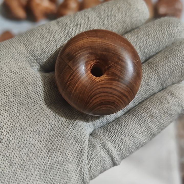 港***湾柏木太行崖柏木黑油料40平安扣