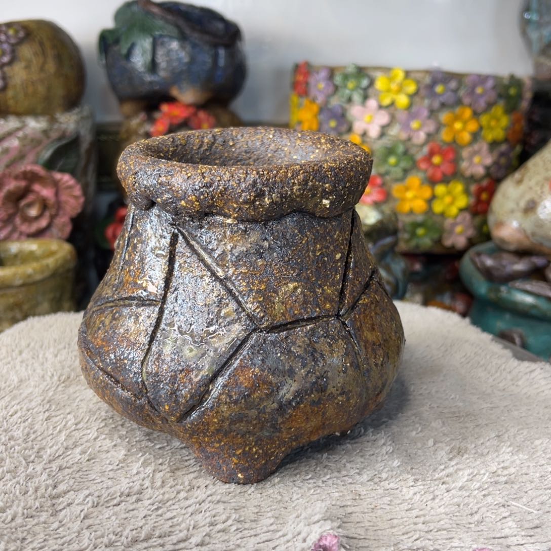 红陶粗砂陶手工花盆