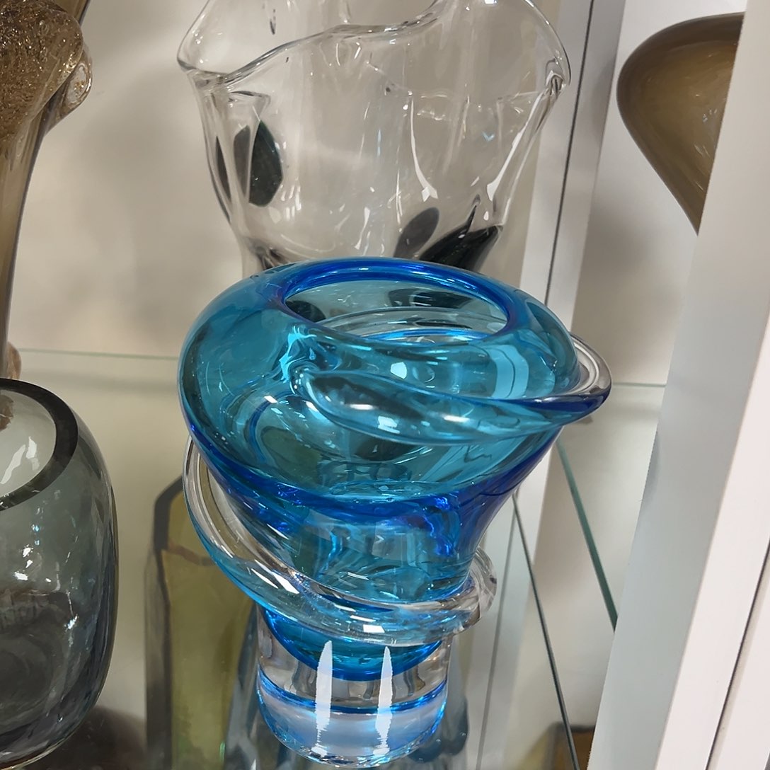 琉璃高19蓝色琉璃花器