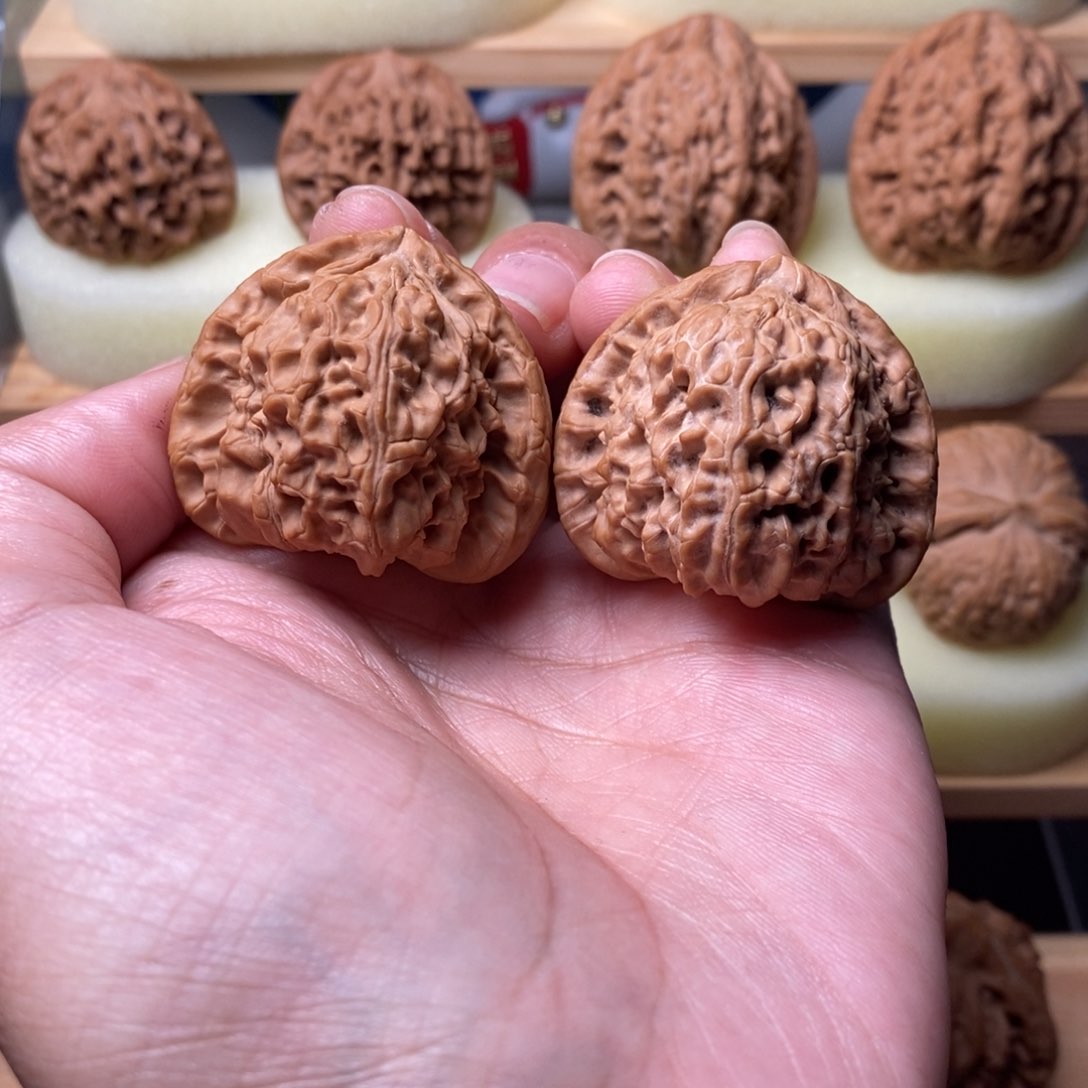 文玩核桃吊坠三角39