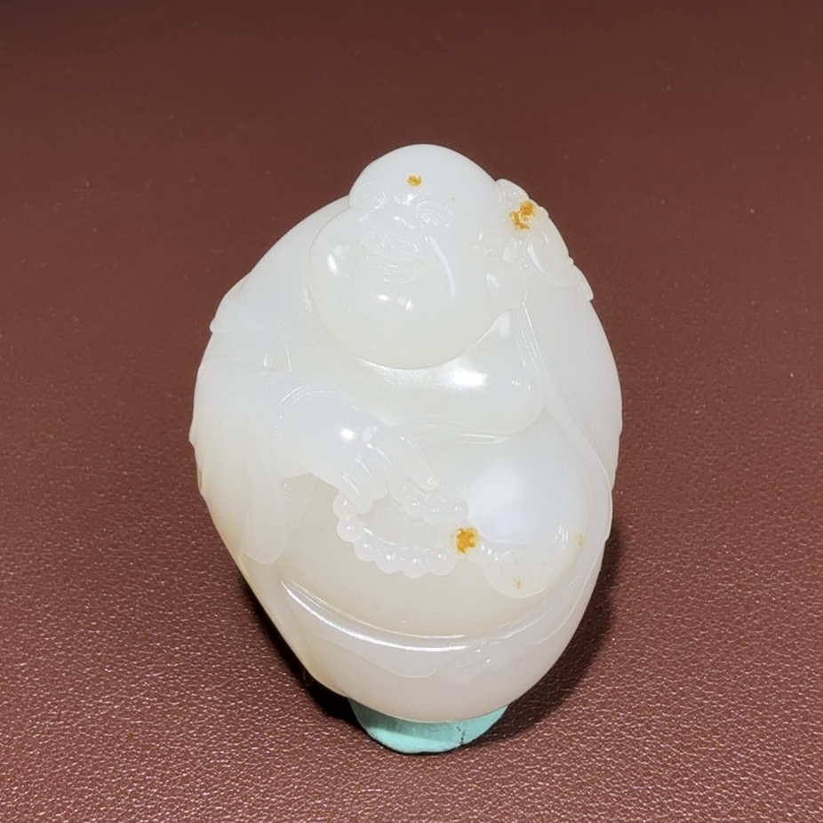 新疆和田玉洒金皮俏色巧雕弥勒佛大肚佛挂件手把吊坠