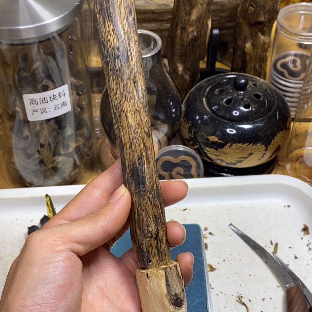 沉香高油香薰白棋40克