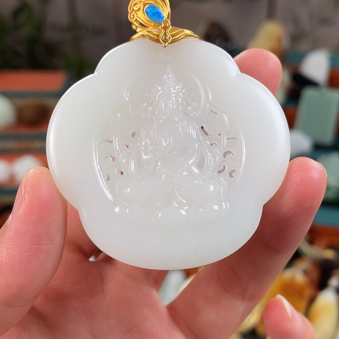 和田玉18K金镶嵌挂件