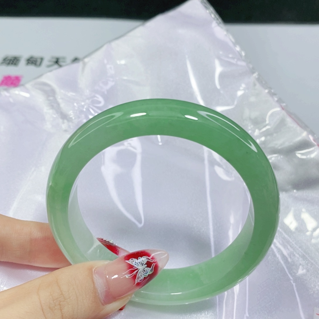 翡翠手镯未镶嵌53 53 53