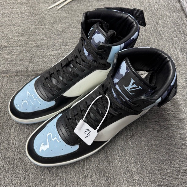 95新 LouisVuitton/路易威登 42.5码 lv板鞋高帮 黑白蓝 板鞋