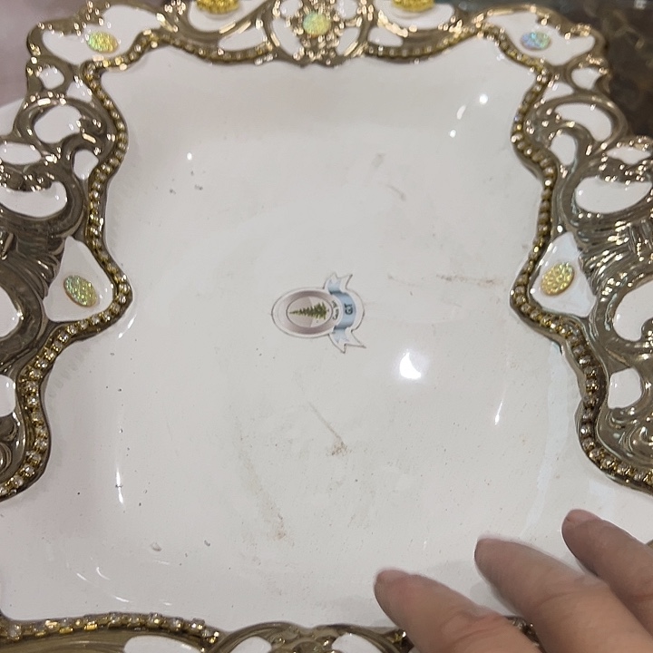 瓷片瑕。。。。。。。。。。。。。。。