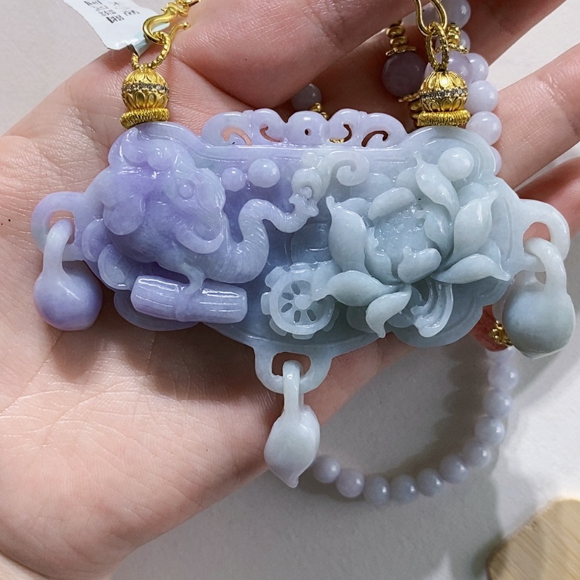 【闪购商品】翡翠未镶嵌颈饰
