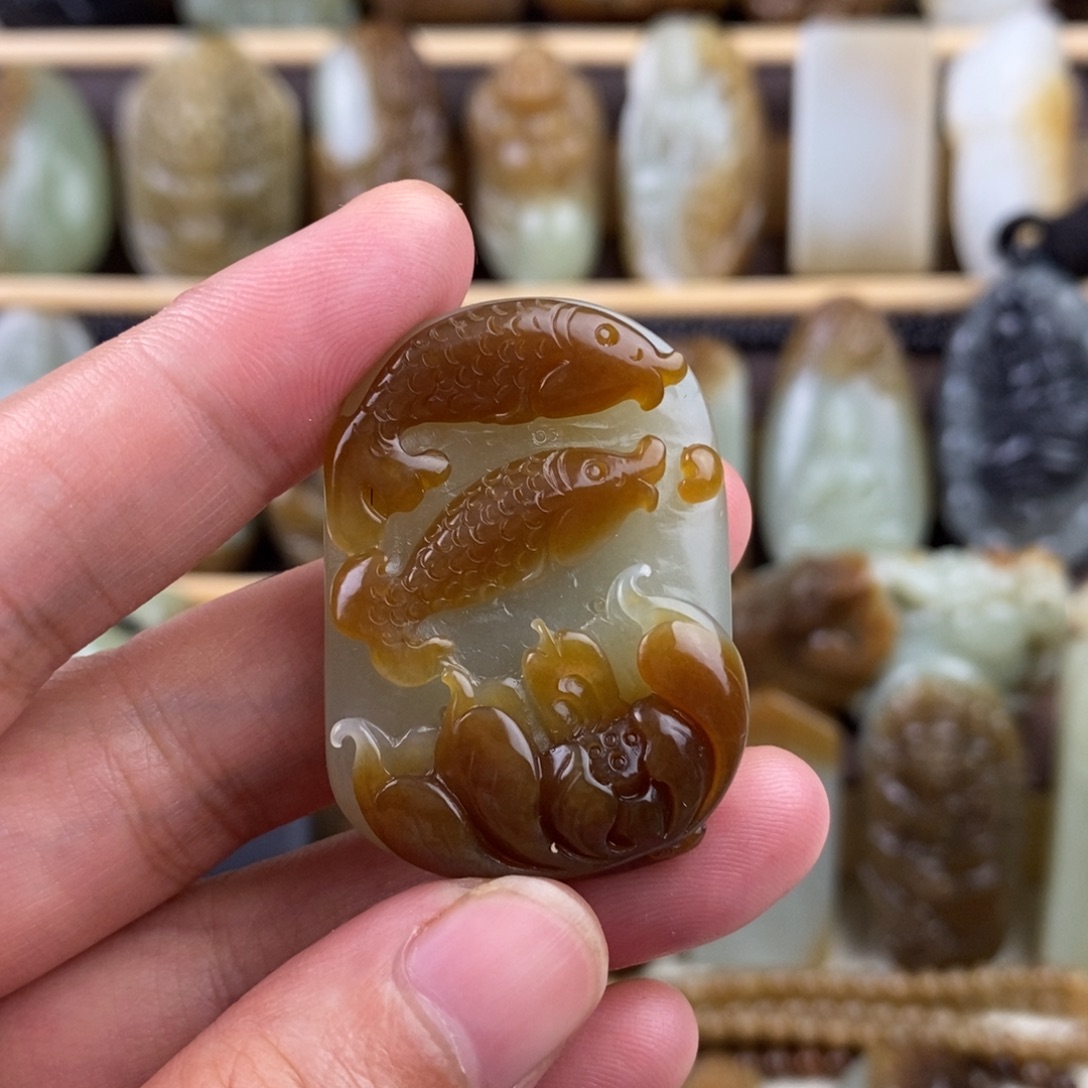 颈饰未镶嵌和田玉