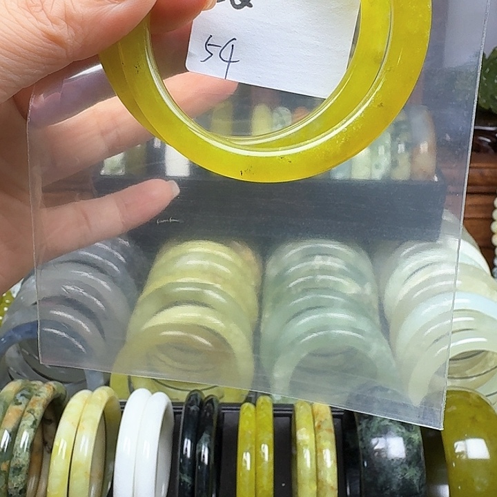 豚***鼠蛇纹石玉未镶嵌手镯