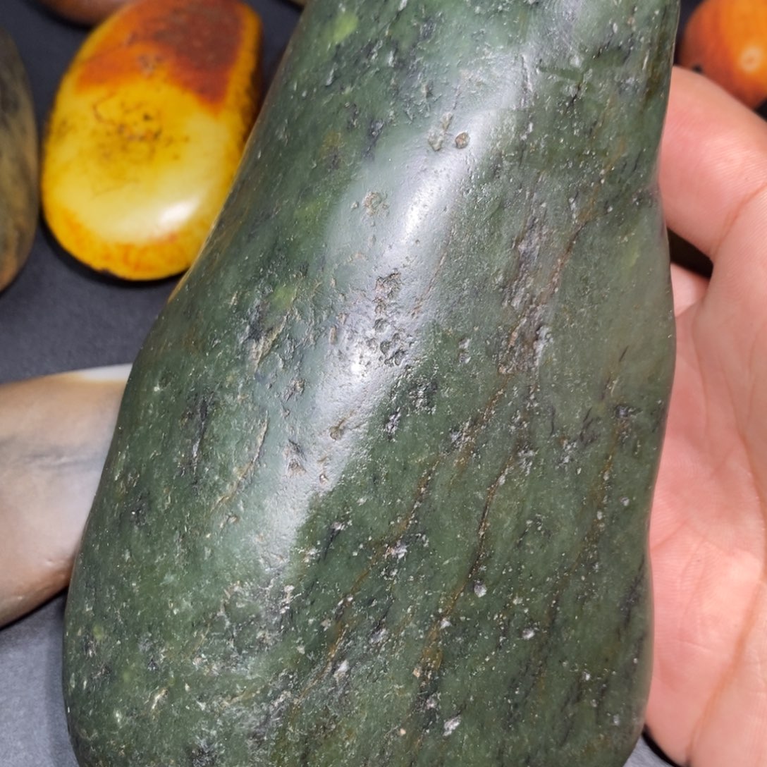 和田玉未镶嵌珠宝奇石