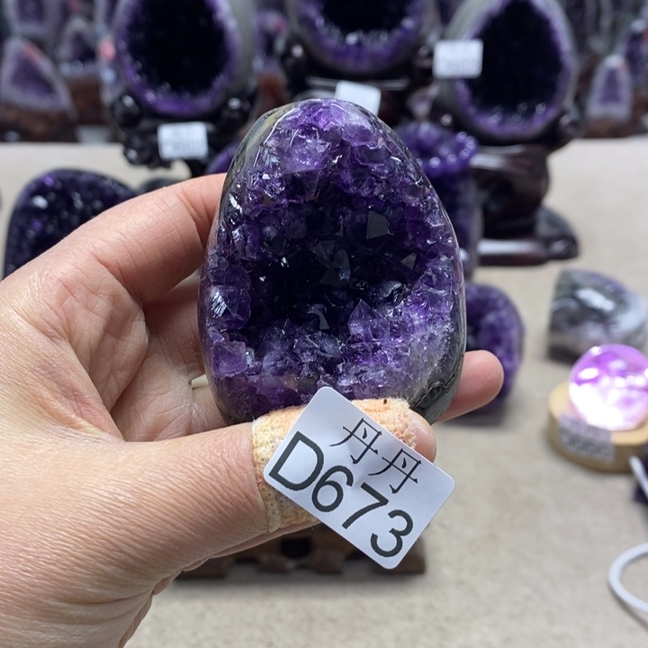 水晶未镶嵌大型摆件（非配饰）