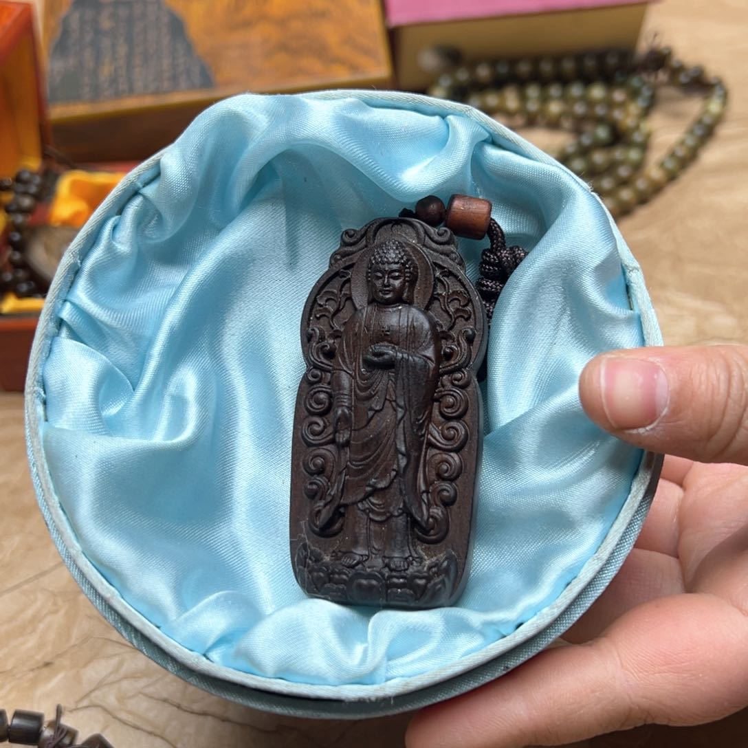 大叶紫檀（黑酸枝木类）