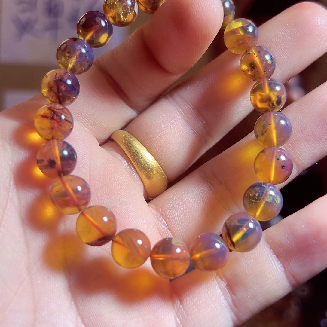 琥珀裸石未镶嵌大尺寸