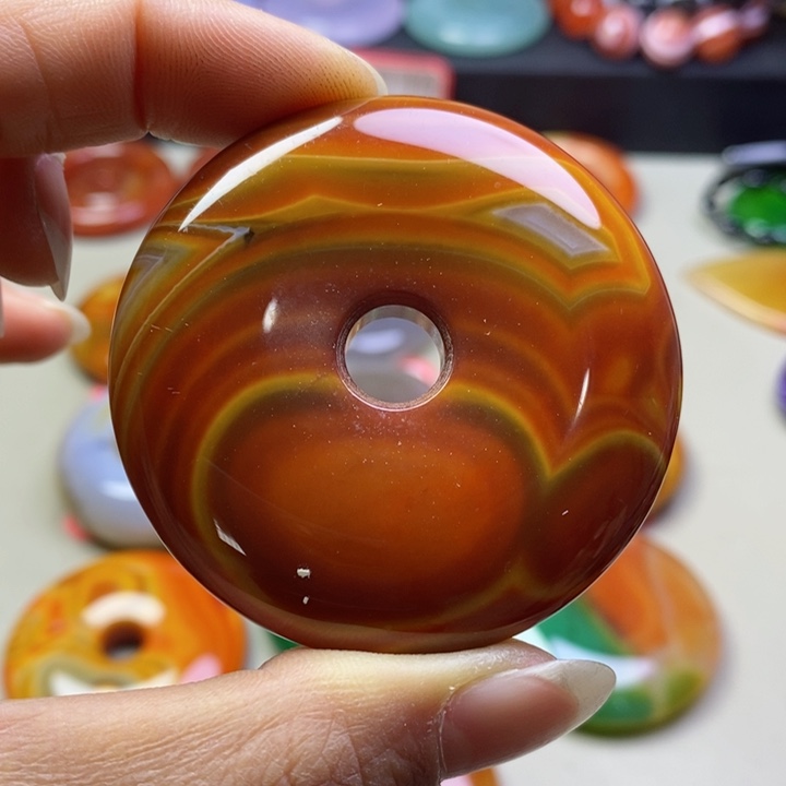 玛瑙/玉髓吊坠(不含链)未镶嵌诣**石