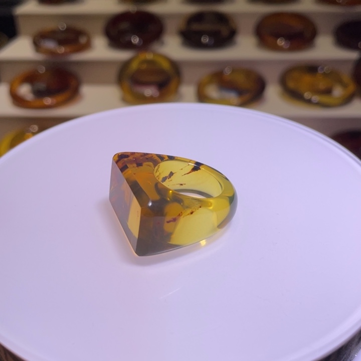 琥珀戒指未镶嵌马鞍戒指