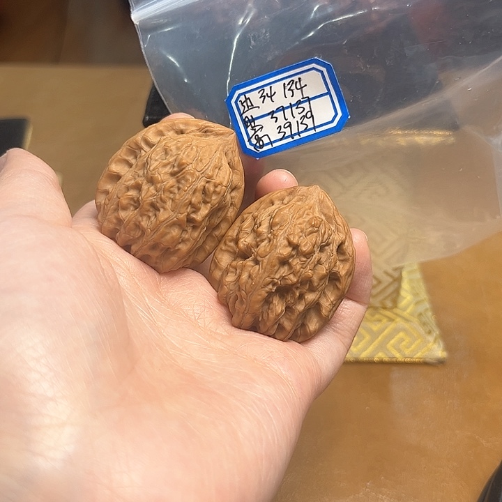 把件文玩核桃赤龙鸡心