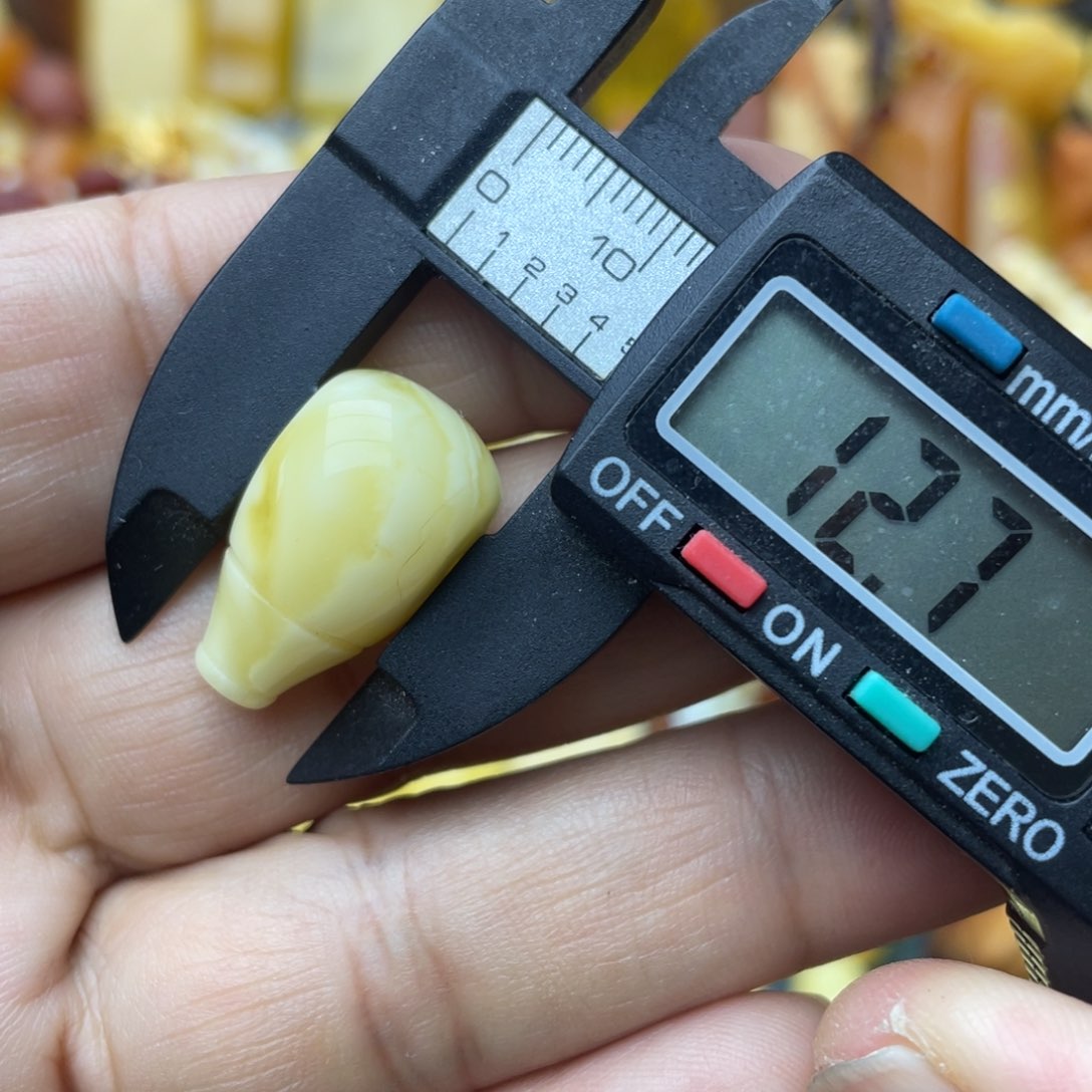 蜜蜡颈饰未镶嵌蜜蜡三通