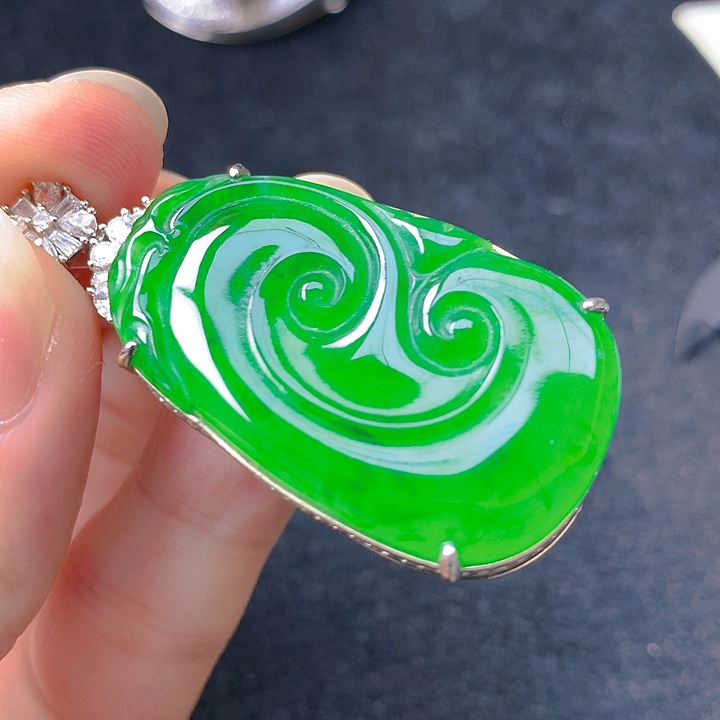 翡翠未镶嵌颈饰翡翠