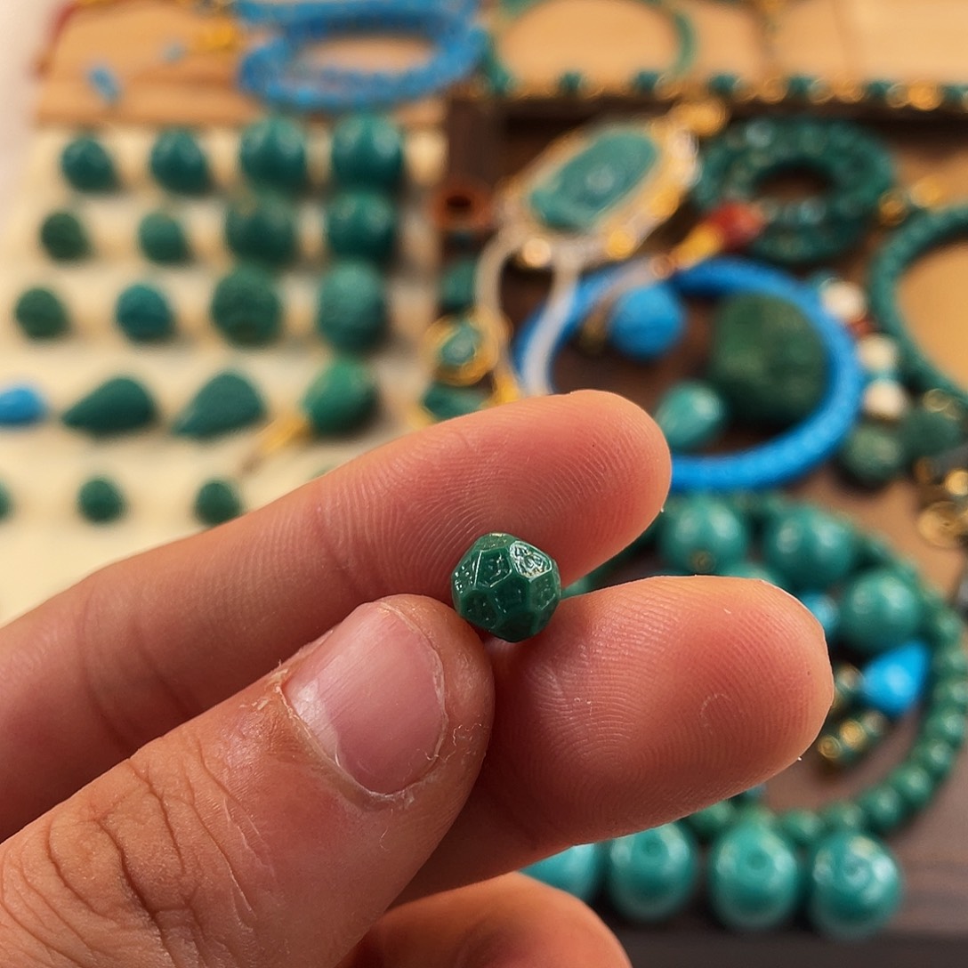 老***天绿松石未镶嵌挂件