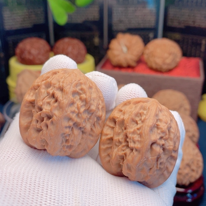 文玩核桃吊坠37原桩野狼