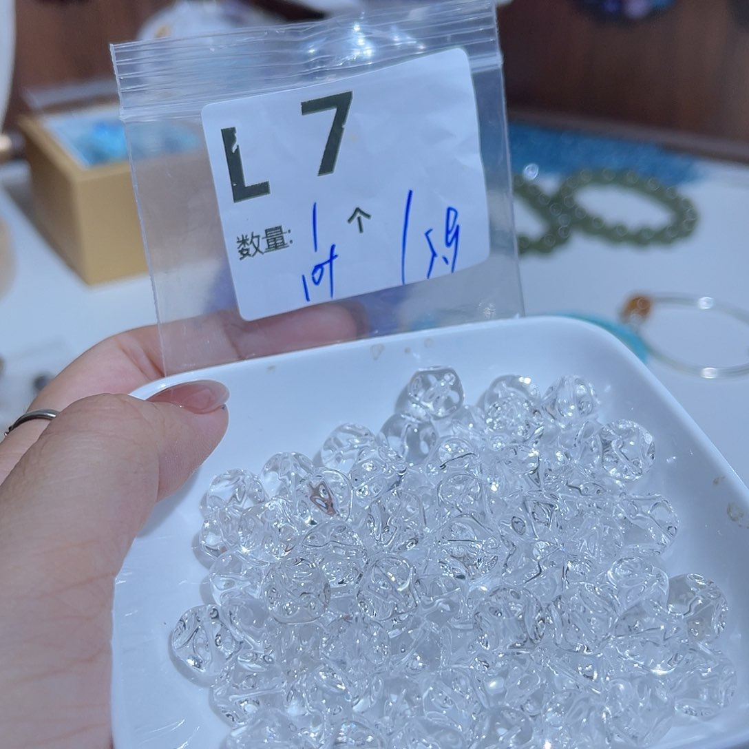 水晶珠宝半成品未镶嵌L7。
